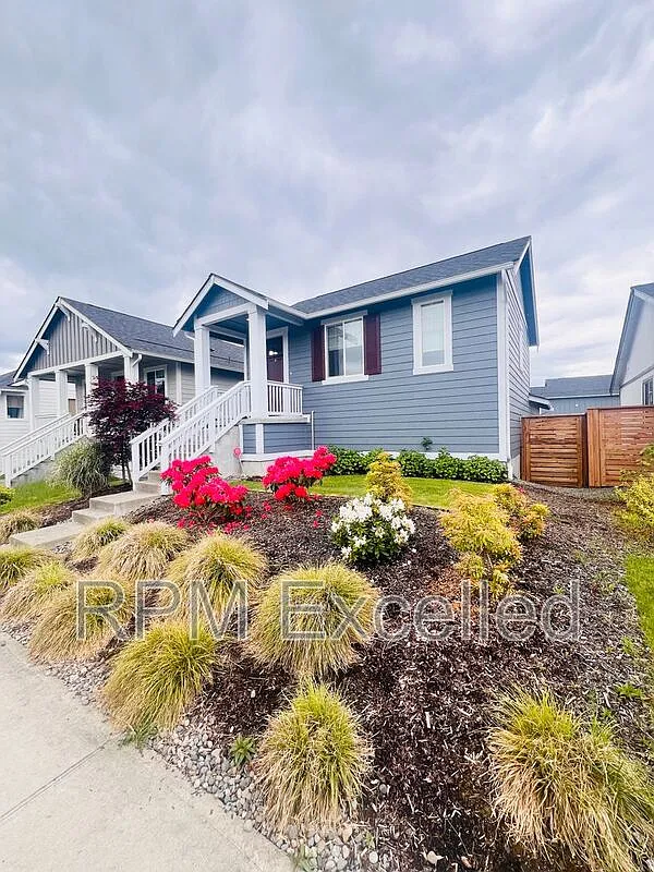 2 bed, 1.5 bath, 1450 sqft, $2,750 — Photo 2
