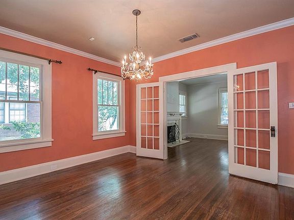 4th image of 3116 Odessa Ave