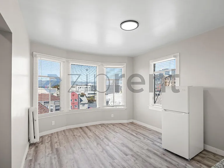 680 14th St #412 — Photo 10