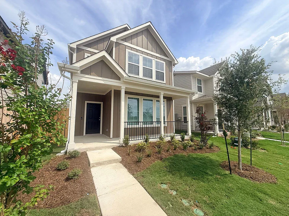 124 Hartson Dr