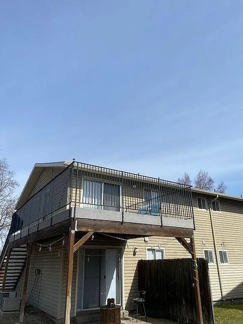 Colby Court — Photo 4