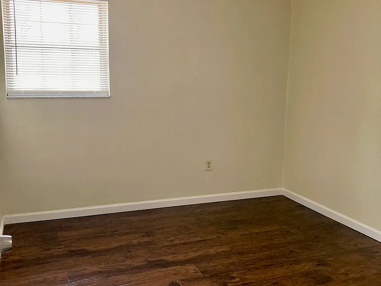 6255 Beechmont Ave #11 — Photo 16