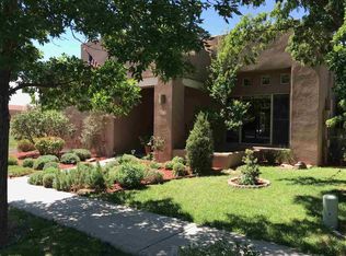 7 Grasslands Trl, Santa Fe, NM 87508