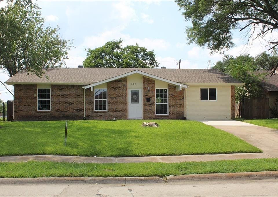 1st image of 609 W Grenoble Dr