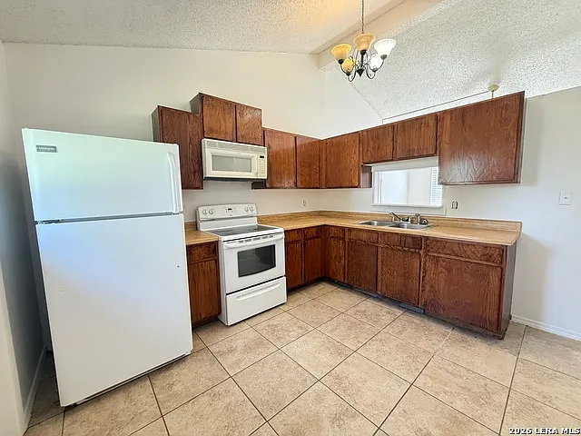 10807 Gaylord Dr — Photo 5