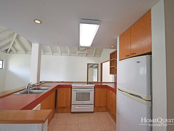 2nd image of 152D N Kalaheo Ave