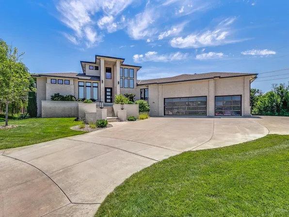 1802 N Burning Tree Cir, Wichita, KS 67230