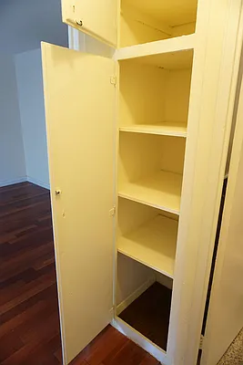 Rented by Manhattan Apartment Organization | media 34