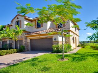 10259 Wellington Parc Dr, Wellington, FL 33449