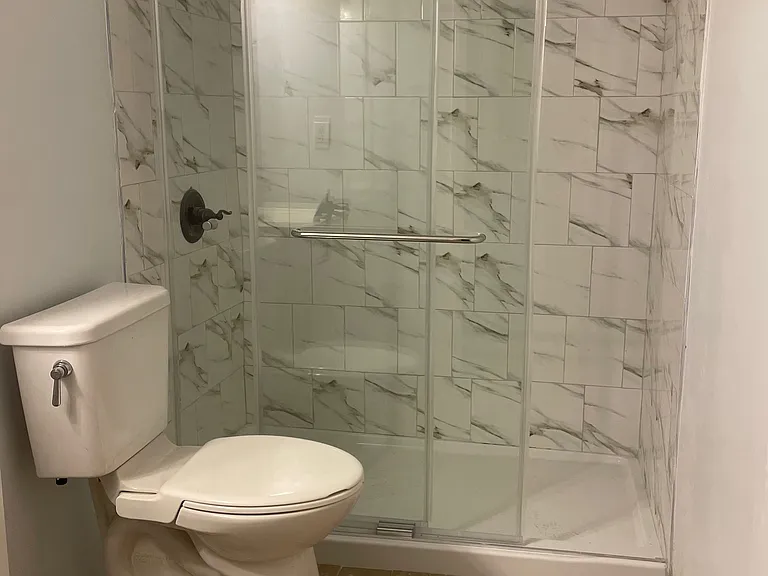 18 Nelson Dr #1E — Photo 8