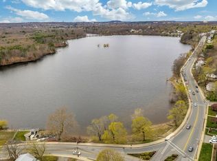 31 Lake Ave, Woburn, MA 01801
