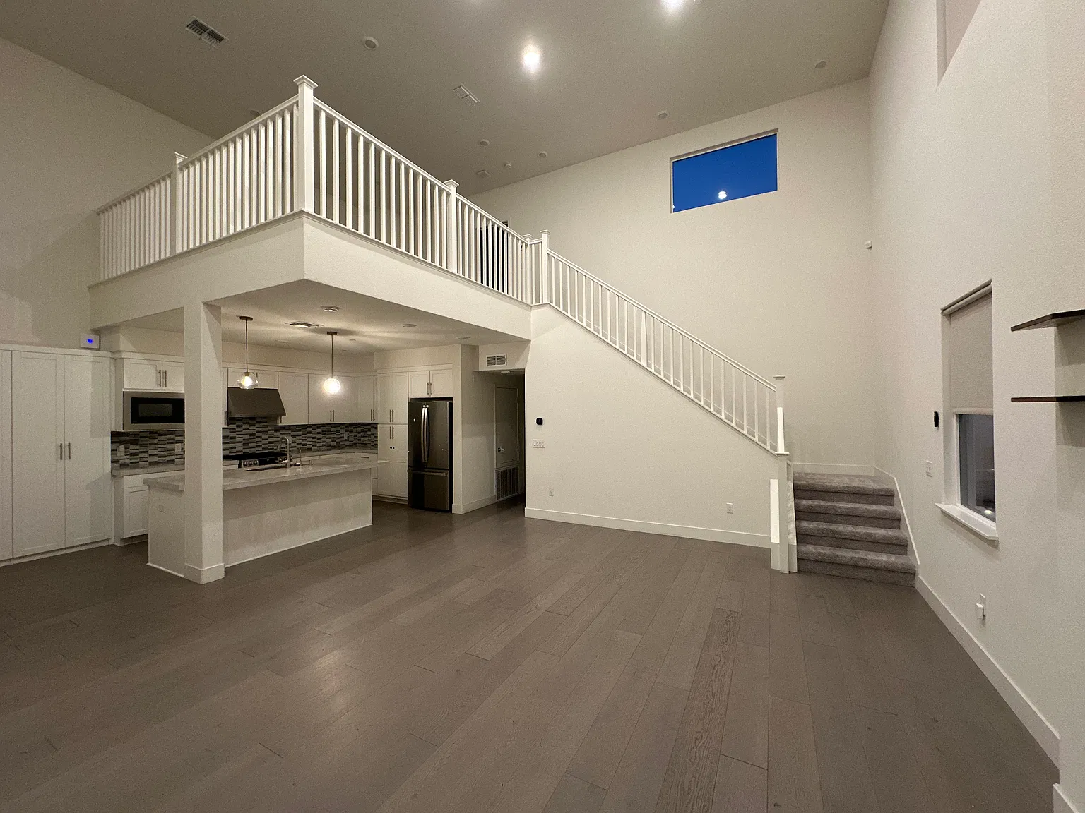 3 bed, 2176 sqft, $5,000 — Photo 4