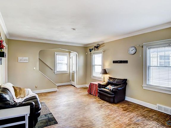 5th image of 3637 Woodmont Rd
