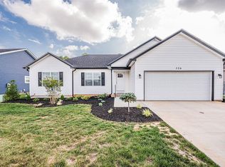 526 White Dogwood Dr, Bowling Green, KY 42101