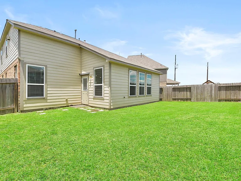 3011 Tandem Ct — Photo 27