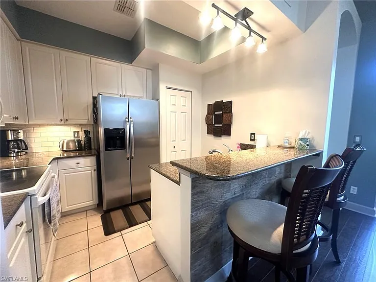 14907 Sterling Oaks Dr — Photo 9