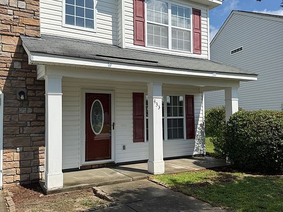 2nd image of 433 Dukes Hill Rd