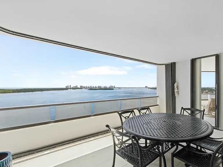 100 Lakeshore Dr #957 — Photo 7