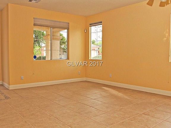 3rd image of 2570 Williamsburg St #0