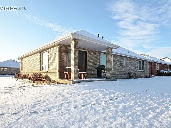 3rd image of 523 Trailwood Cir