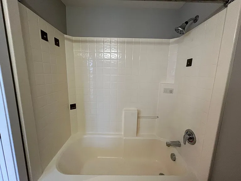 533 NE Holladay St #402 — Photo 20