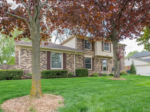 9600 Winterset Cir, Plymouth, MI 48170