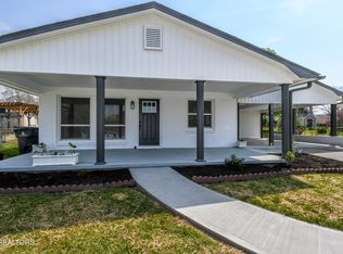 3014 Sanderson Rd, Knoxville, TN 37921