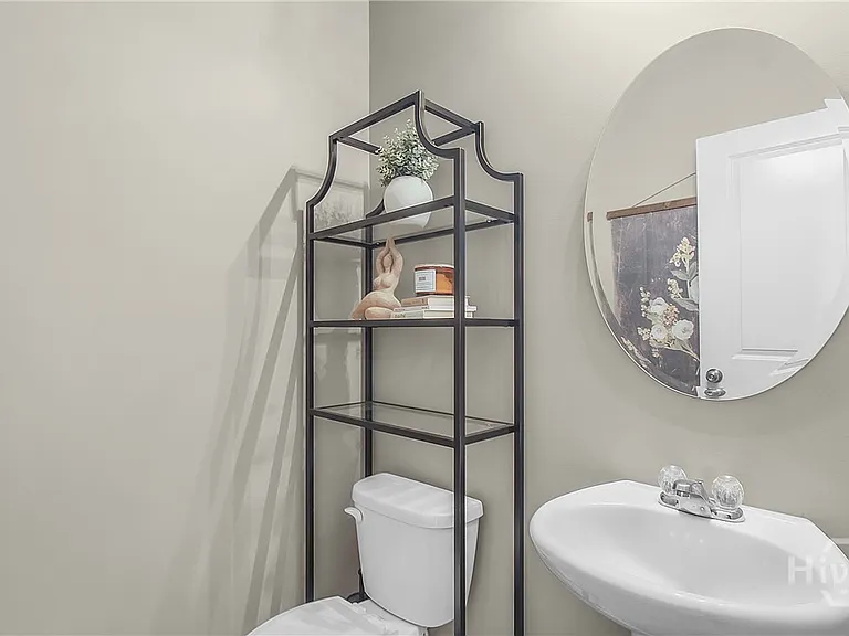 153 Hamilton Grv — Photo 19