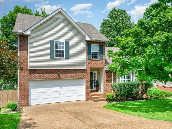 102 Homestead Ln, Hendersonville, TN 37075