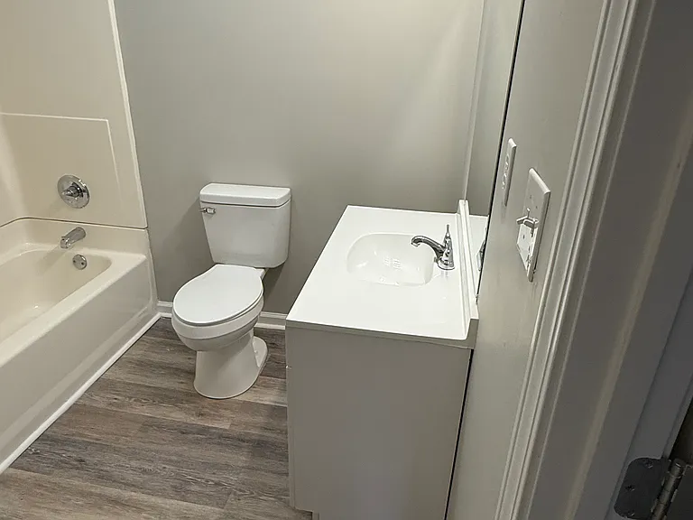 207 Earlene Ct — Photo 5