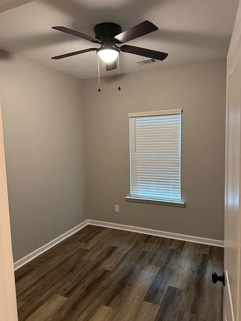 52 Claire Dr SE - B — Photo 4