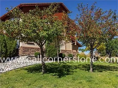 3 bed, 2.0 bath, 1548 sqft, $2,142 — Photo 4