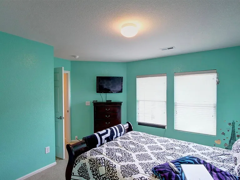 17170 Waterhouse Cir #B — Photo 31