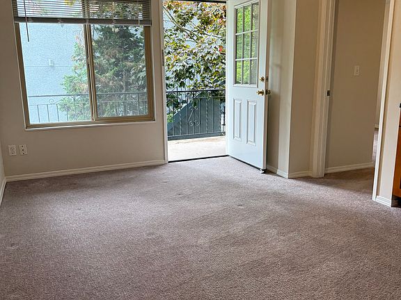 3rd image of 8532 Phinney Ave N APT 301
