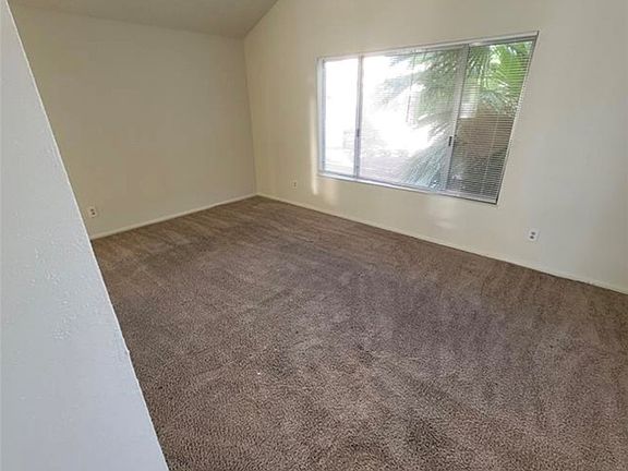 5th image of 1673 Caliente Ct