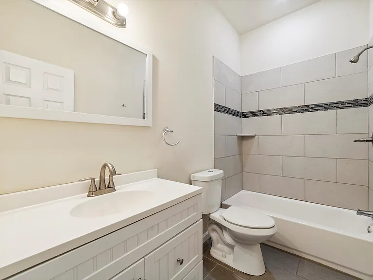Temple Off-Campus Housing — Photo 145