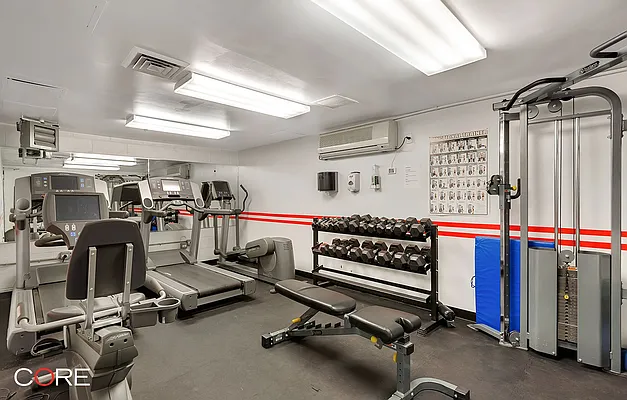 Rented by CORE | media 10