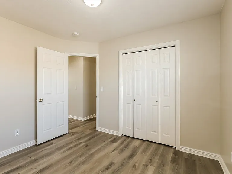 4083 S 1100 W — Photo 16