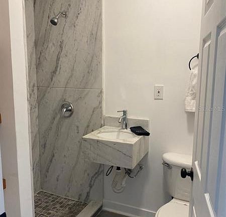 5th image of 326 6th Ave N Unit 1