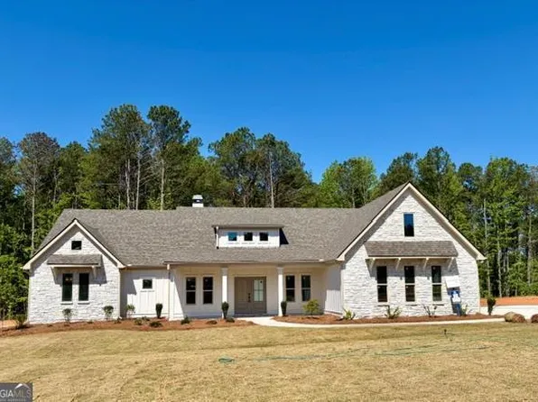 126 Woodford Dr, Roopville, GA 30170