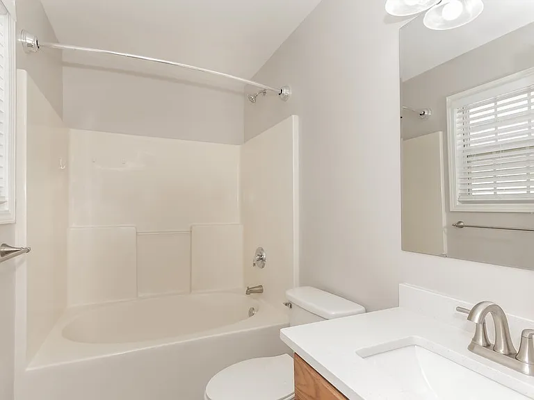 2707 Oasis Ln — Photo 10