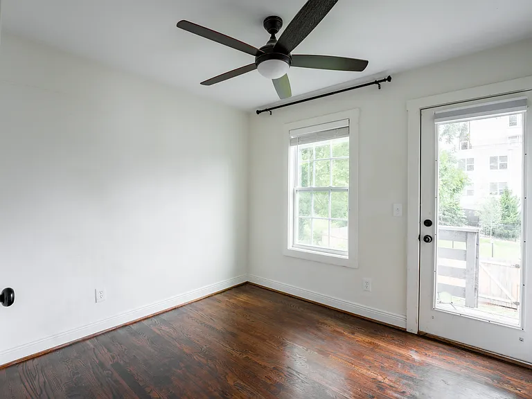 536 Boulevard Pl NE #1 — Photo 11