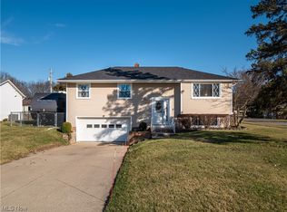 9035 Lincolnshire Blvd, Strongsville, OH 44149