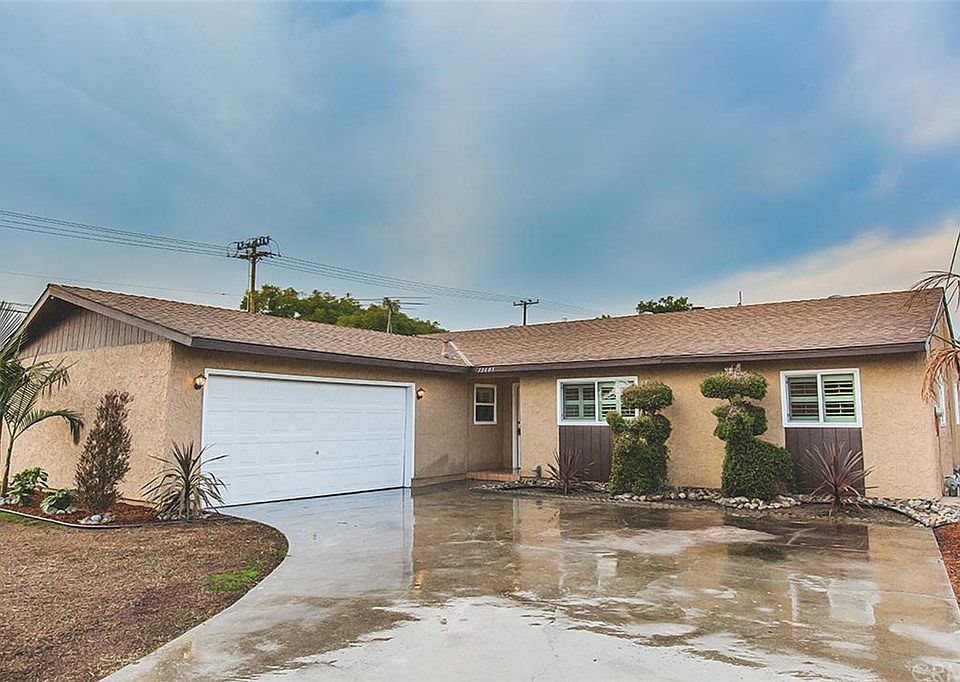 1st image of 13605 Palm Ave
