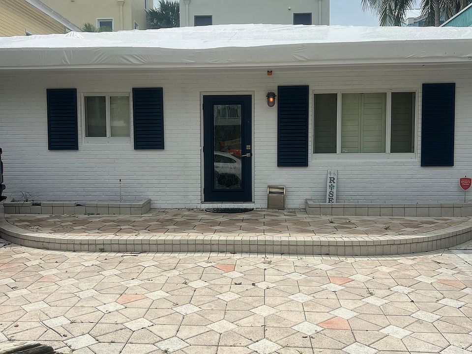 1st image of 338 Oak St
