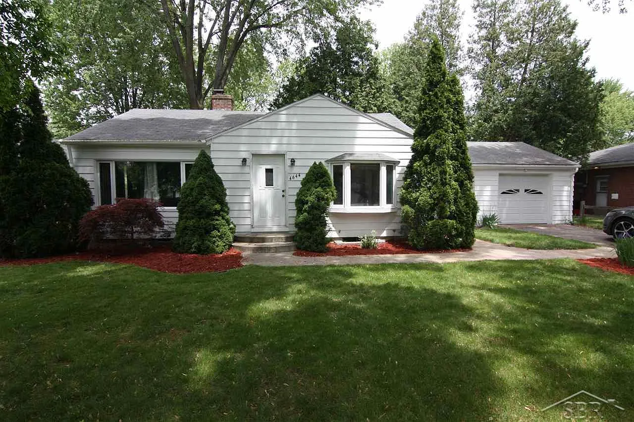 4644 Midway St photo 1