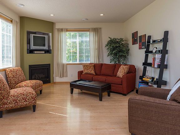 4th image of 10887 Oak Grove Cir Unit C