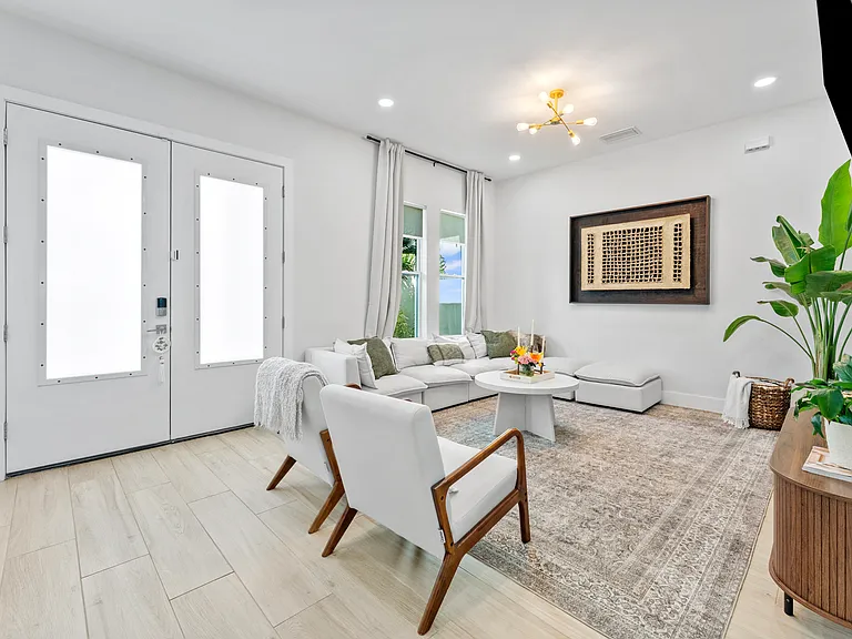 3701 W Leila Ave — Photo 18