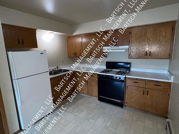 3rd image of N143W6413 Layton St APT 6