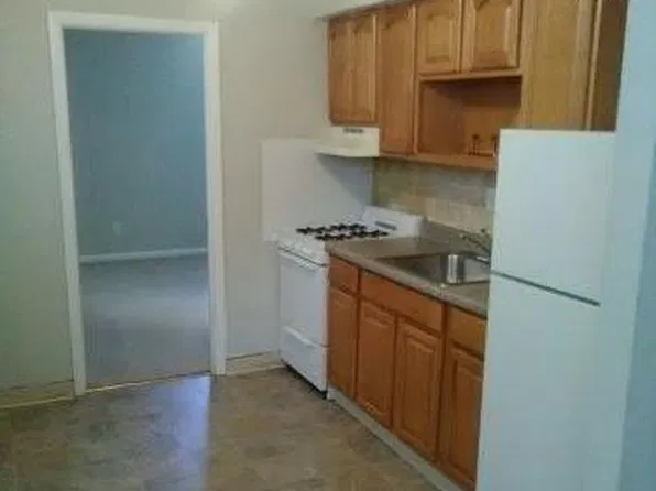 5711 Erdrick St, Philadelphia, PA